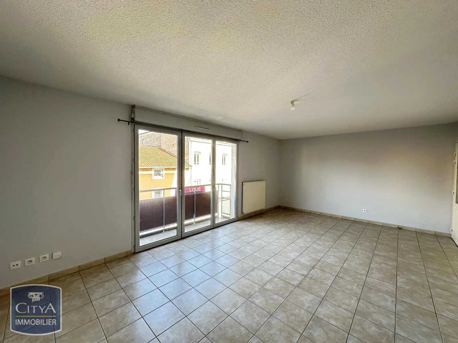 Photo 2 Appartement 3 pièces 76.83m²