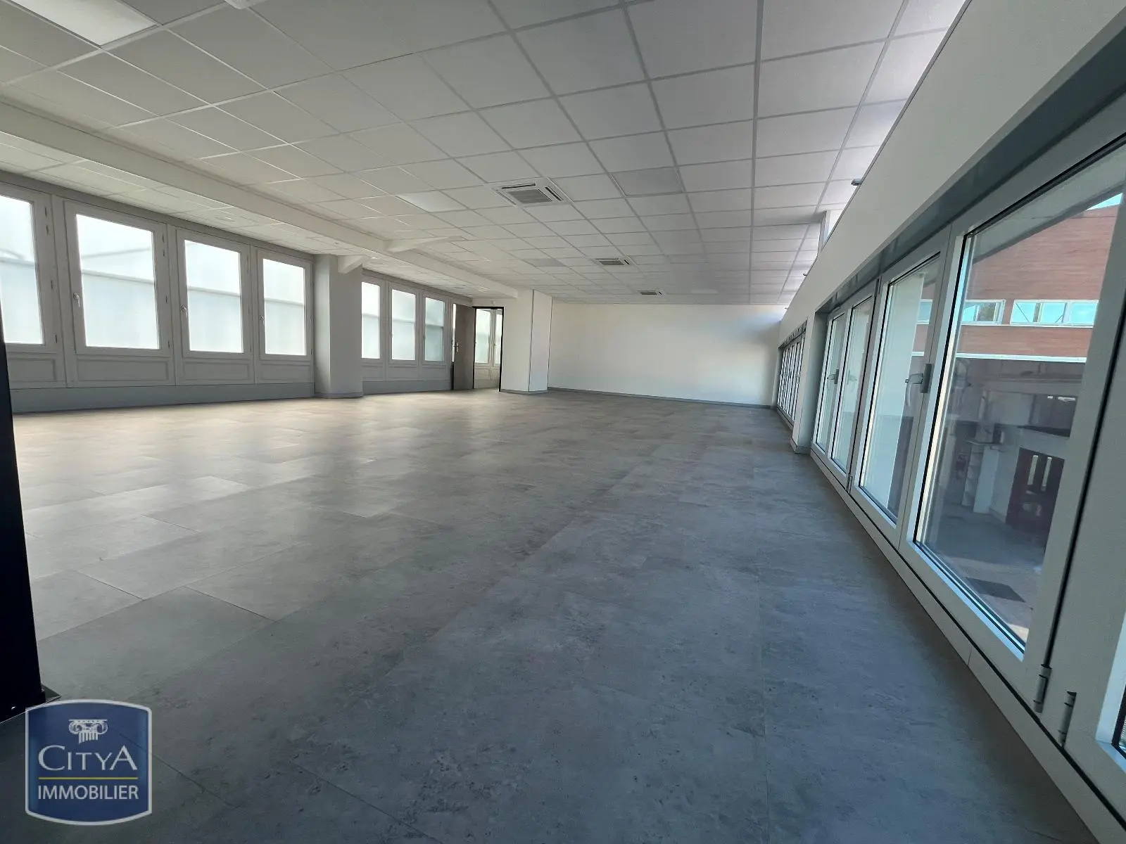Photo 4 Local Commercial 188m²