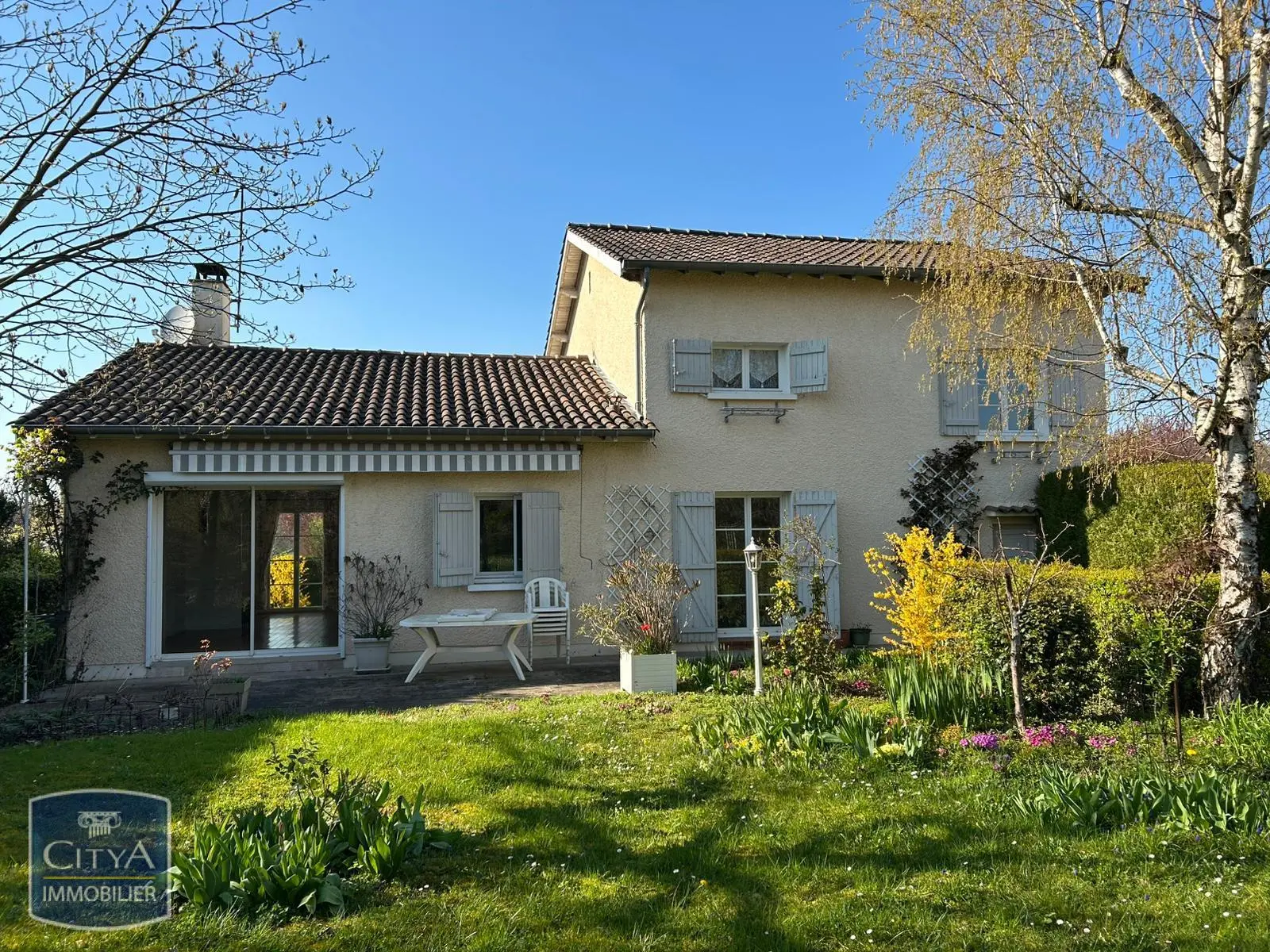 Photo 1 Maison 4 pièces 122.65m²