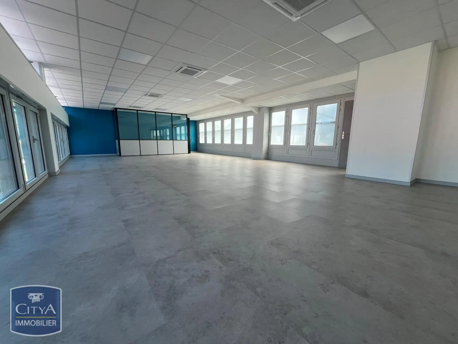 Photo 1 Local Commercial 188m²