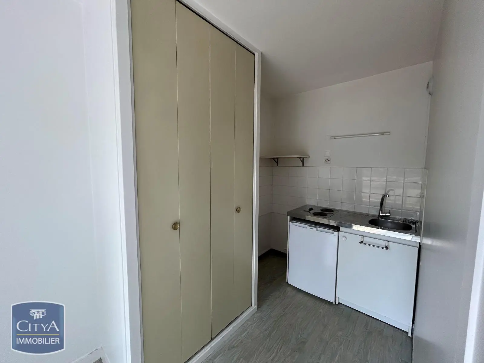 Photo 2 Appartement 1 pièce 28.75m²