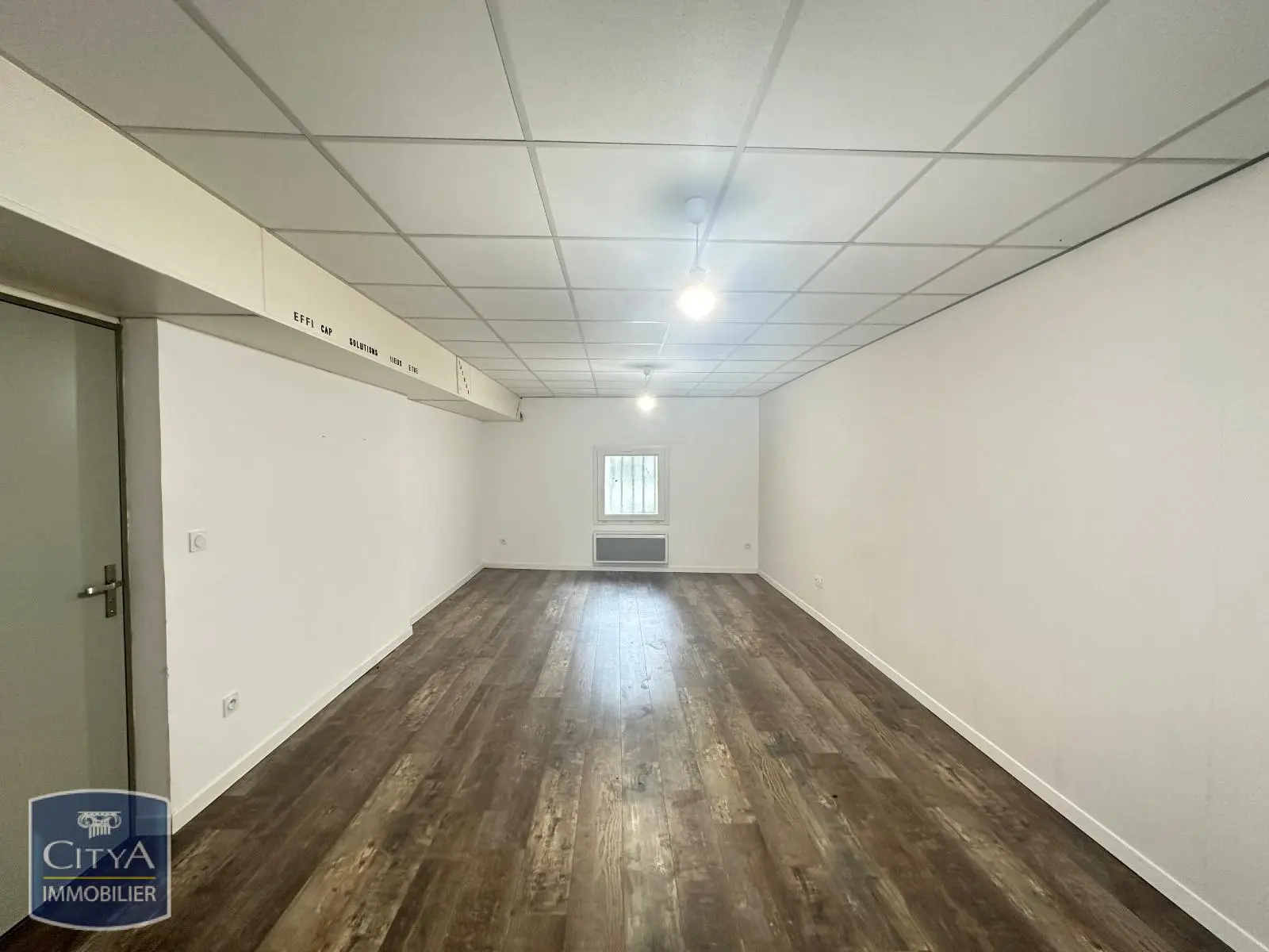 Photo 4 Local Commercial