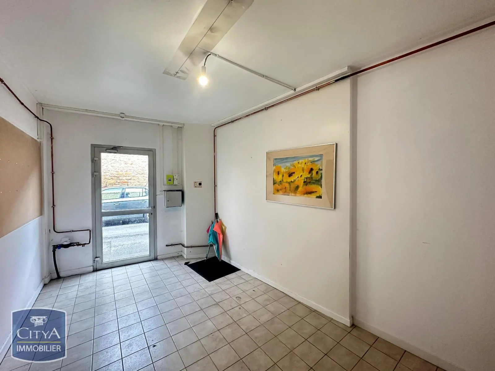 Photo 5 Local Commercial