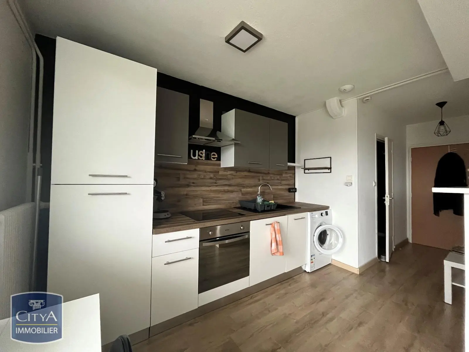 Photo 1 Appartement 1 pièce 30.05m²