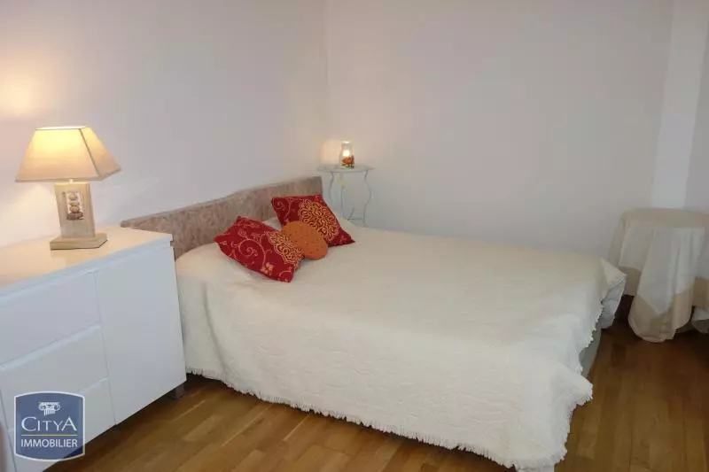 Illustration pour Appartement 1 pièce 24.35m² Photo Appartement 1 pièce 24.35m²