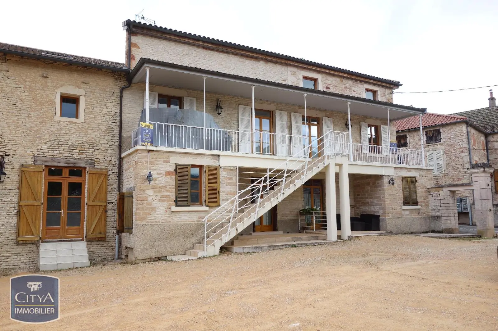 Photo 1 Appartement 3 pièces 83m²