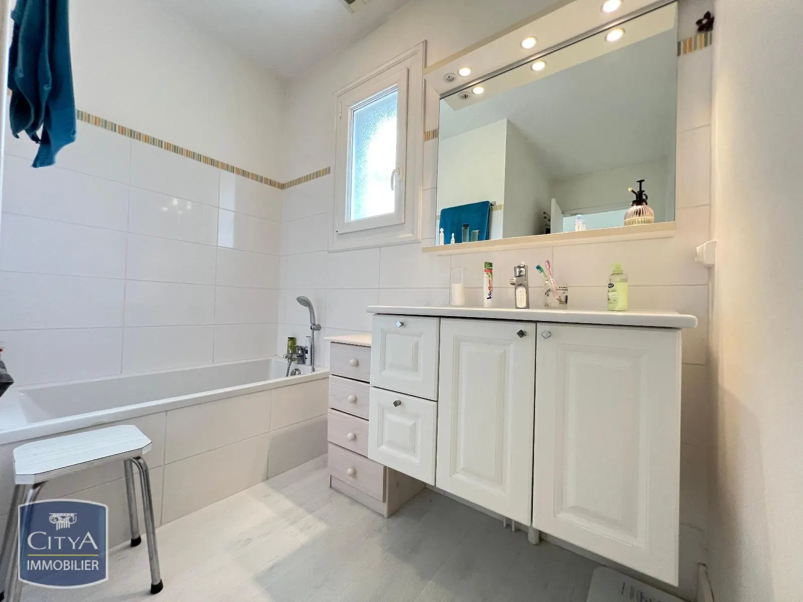 Photo 11 pour Maison 6 pièces 143m² Photo 11 Maison 6 pièces 143m²