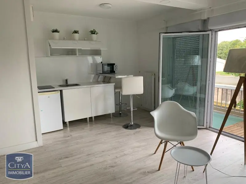 Photo 2 Appartement 1 pièce 29.5m²