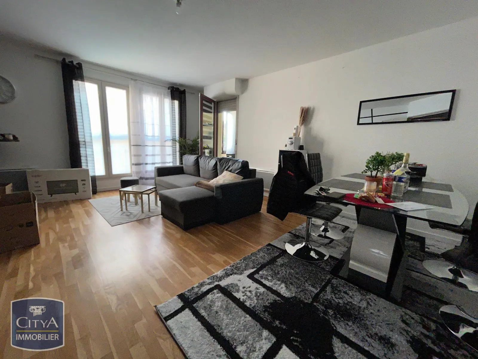 Photo 1 Appartement 4 pièces 82.98m²