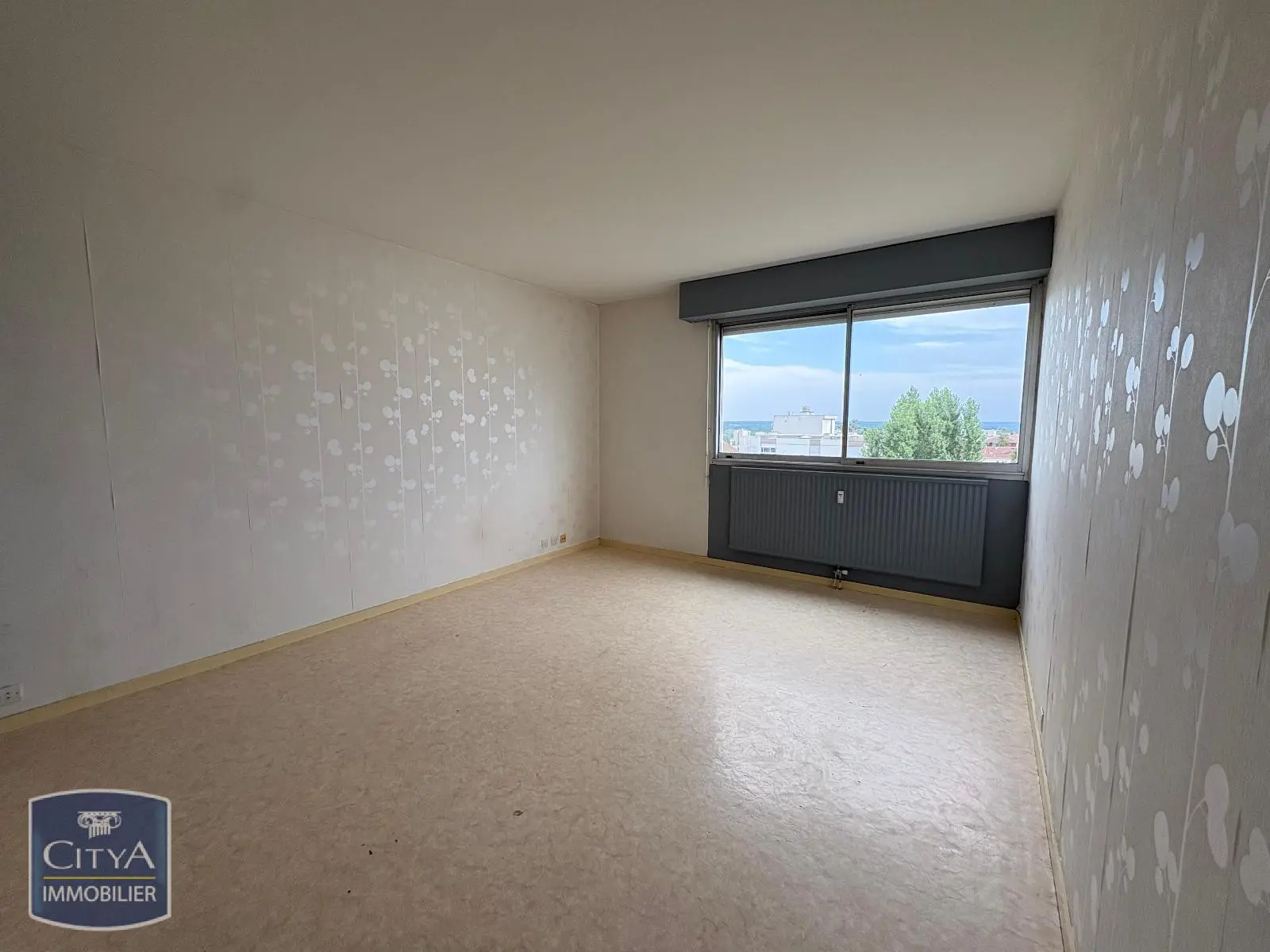 Photo 1 Appartement 1 pièce 35.77m²