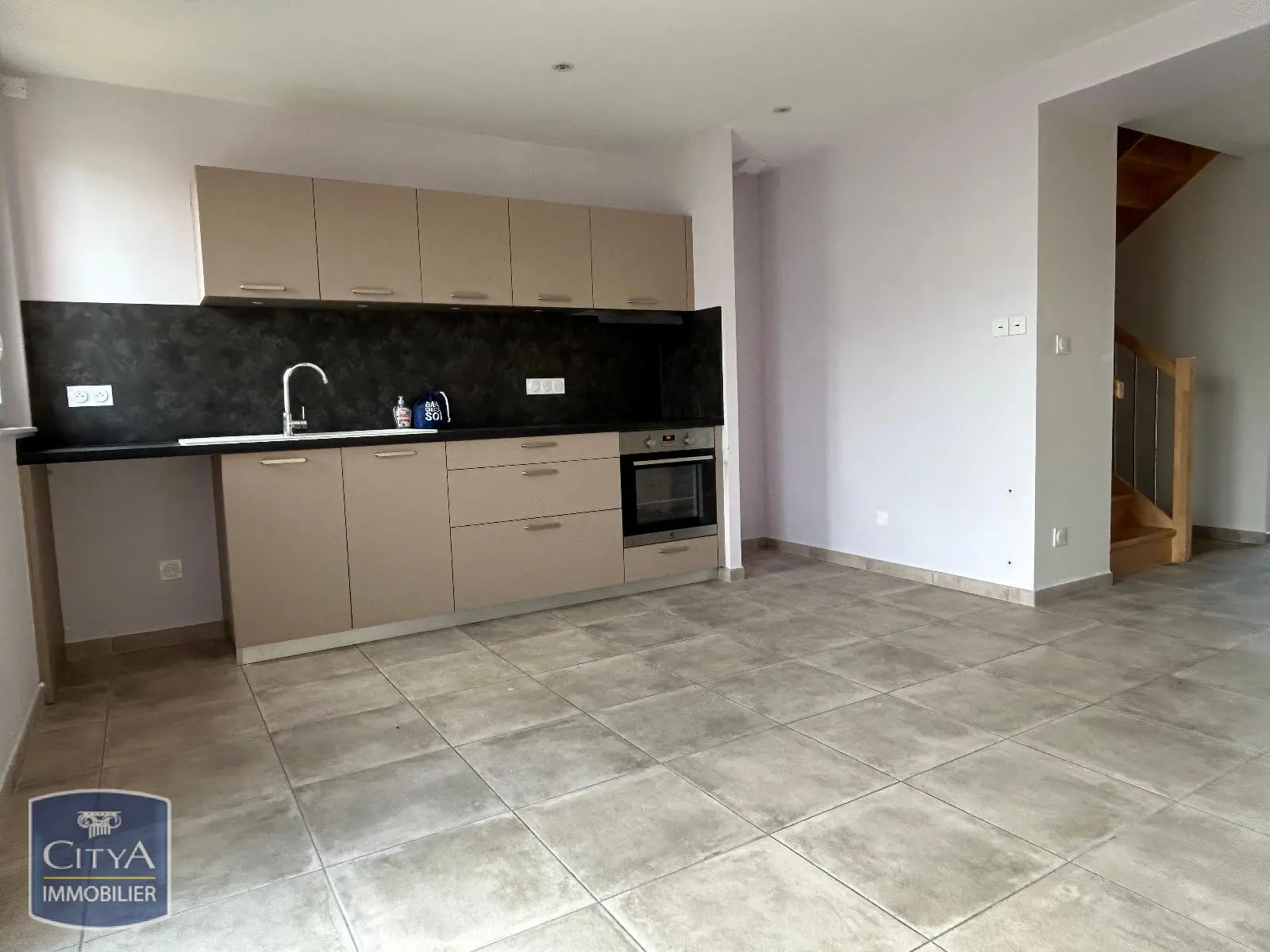 Photo 2 Appartement 4 pièces 100.51m²