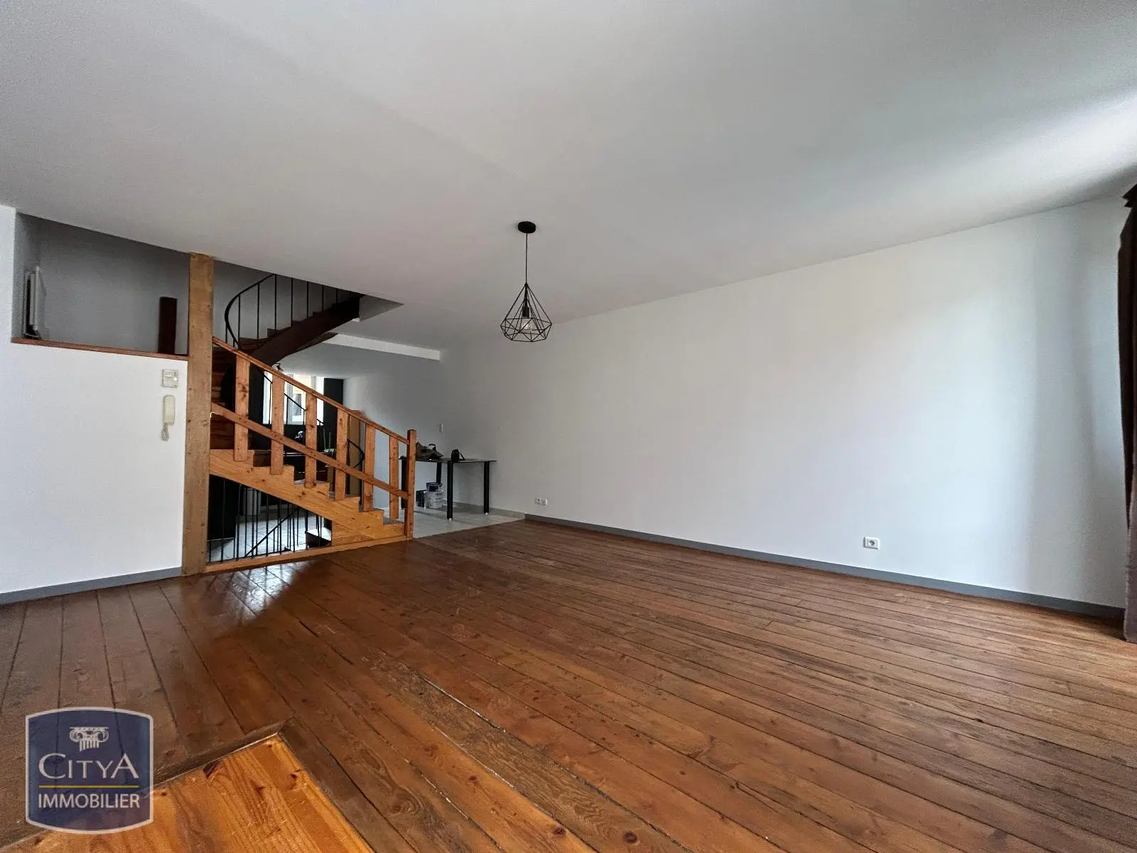 Photo 1 Appartement 4 pièces 99.87m²