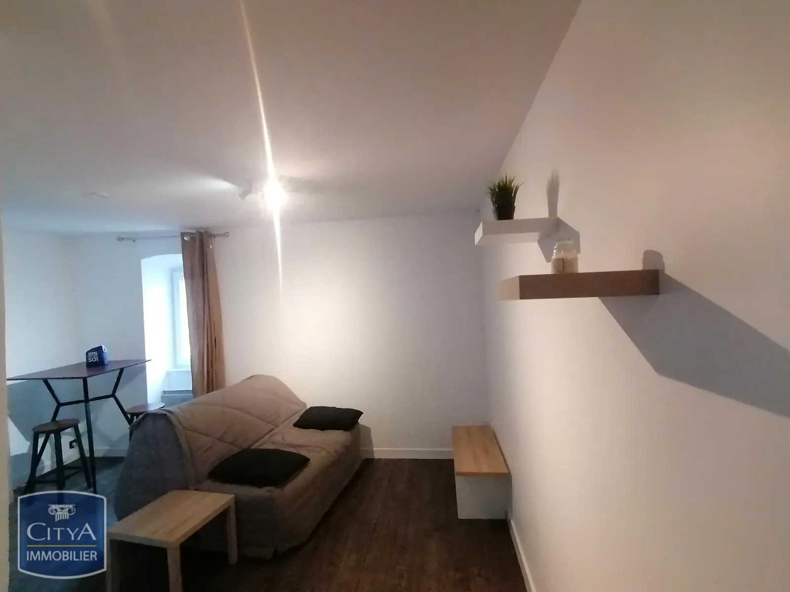 Photo 3 Appartement 1 pièce 19.81m²