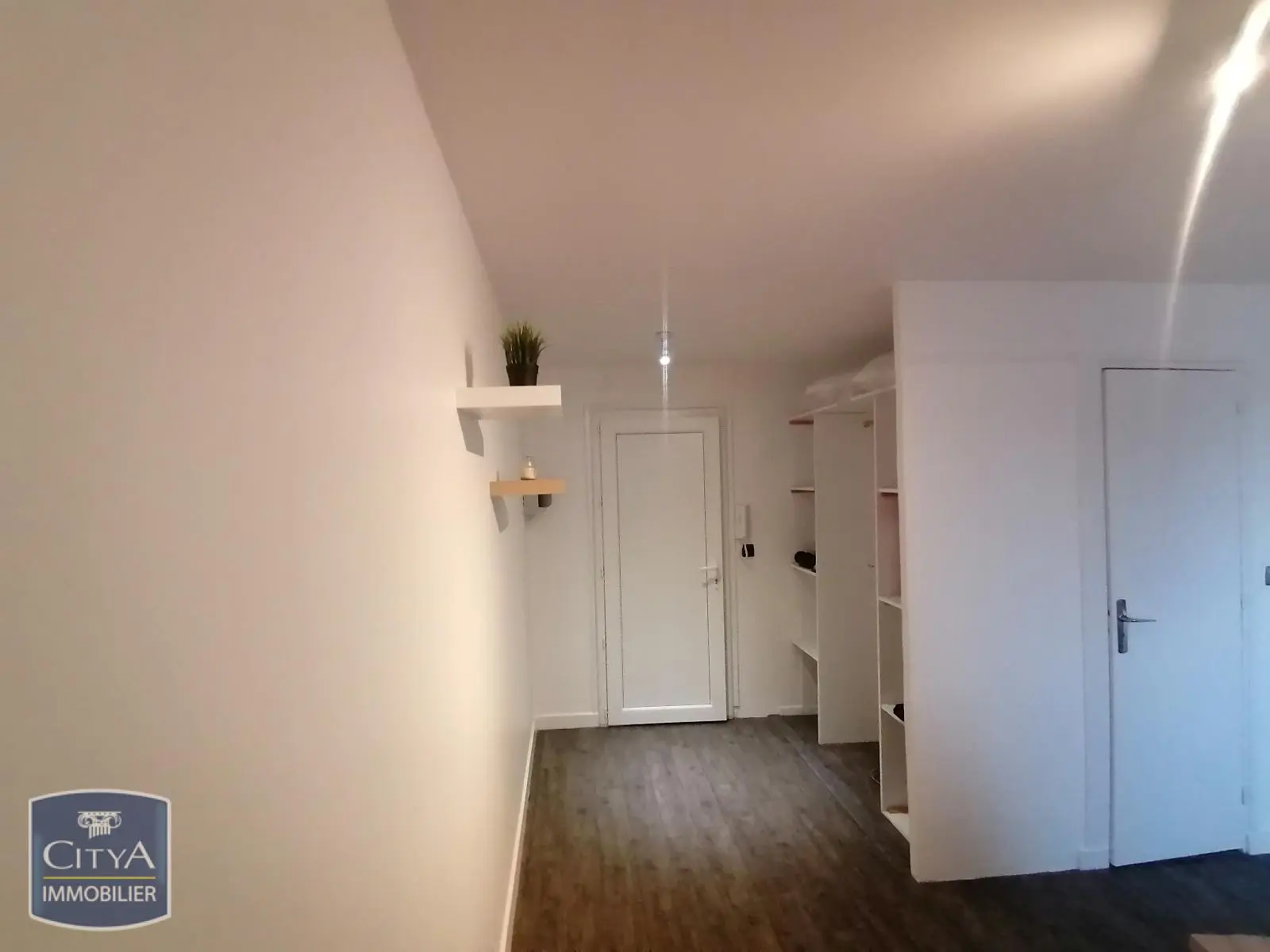 Photo 5 Appartement 1 pièce 19.81m²