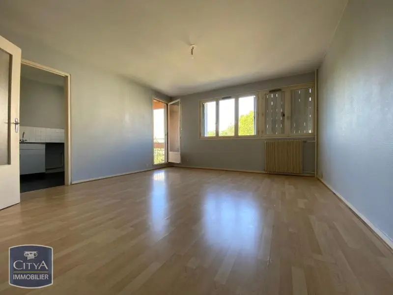 Photo 1 Appartement 1 pièce 30m²