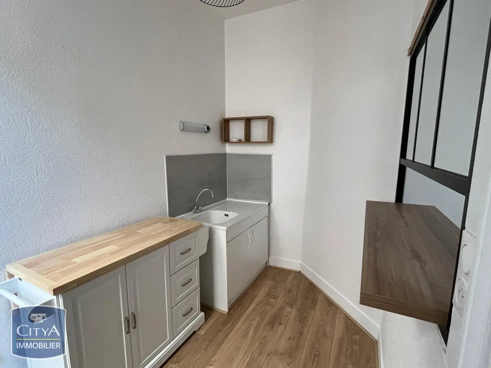 Photo 3 Appartement 1 pièce 23.11m²