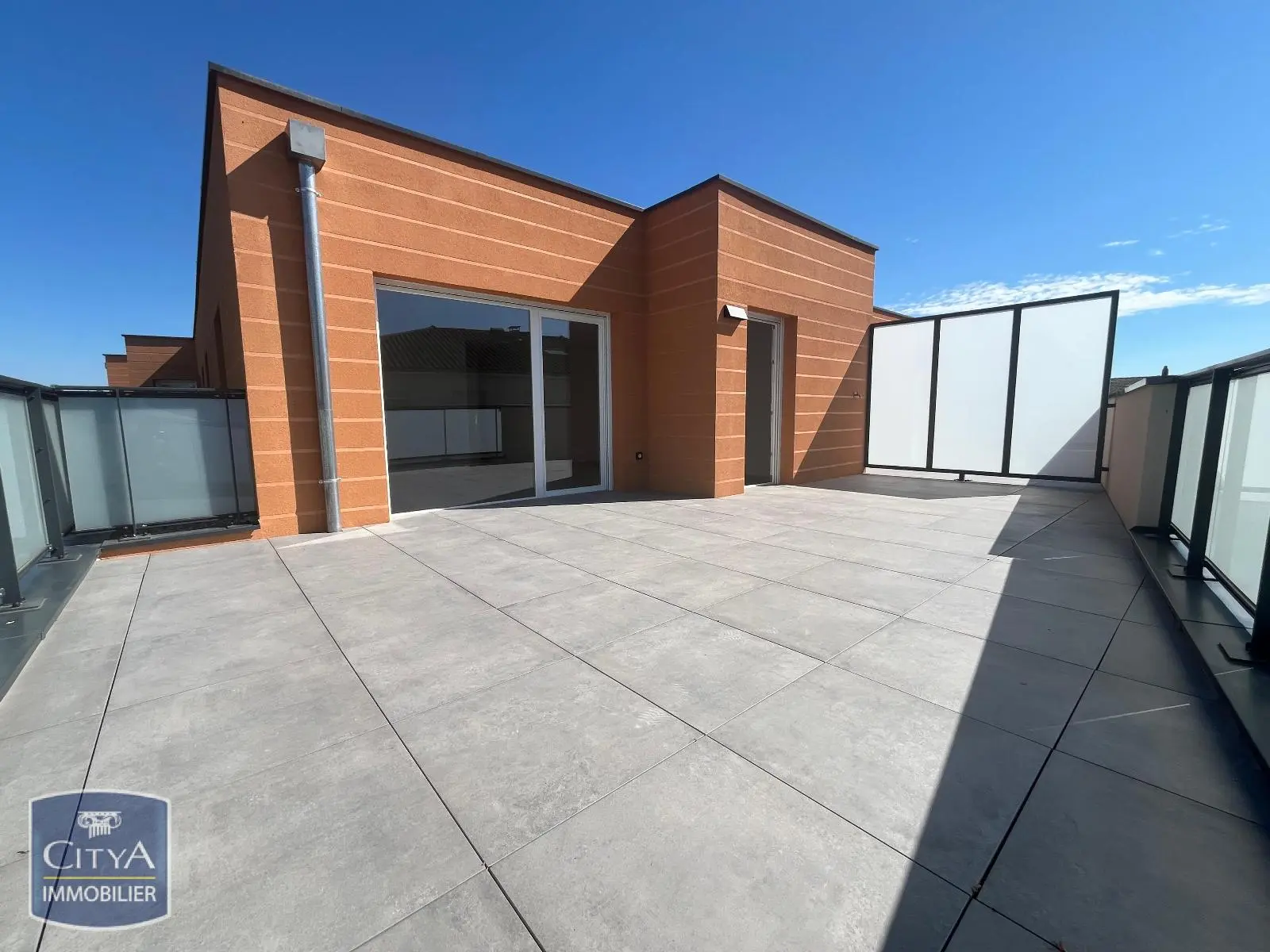 Photo 1 Appartement 5 pièces 100m²