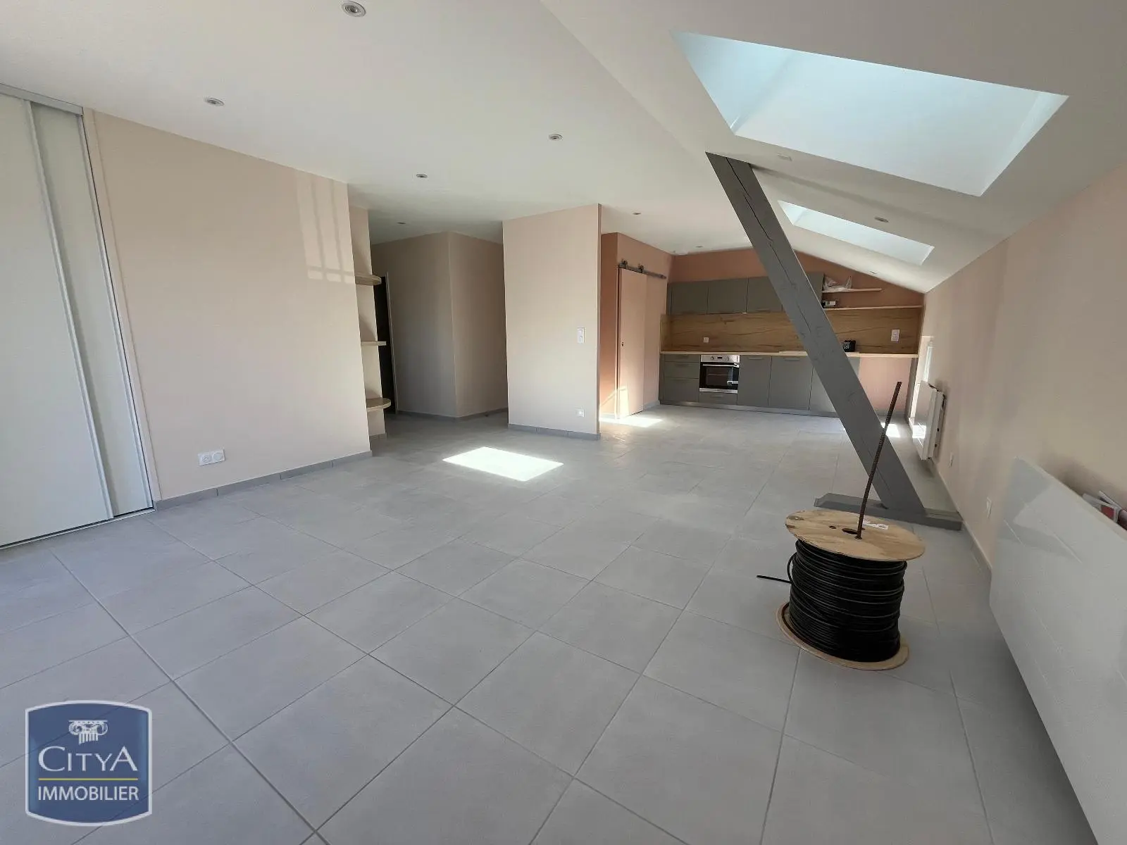 Photo 2 Appartement 4 pièces 86.36m²