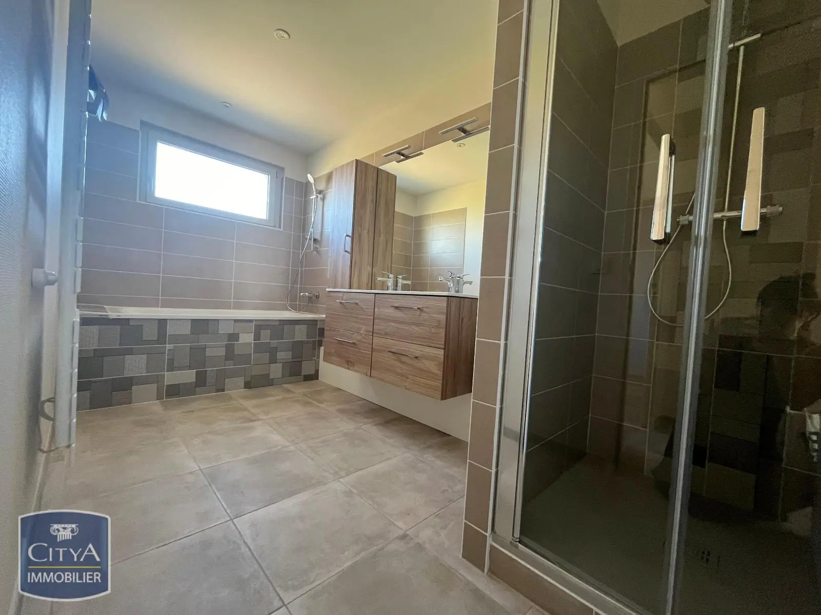 Photo 3 Appartement 4 pièces 100.51m²