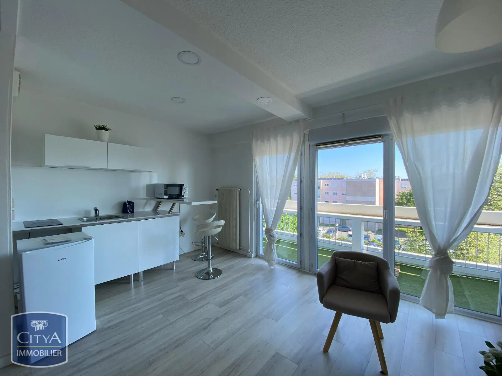 Photo 1 Appartement 1 pièce 29.75m²