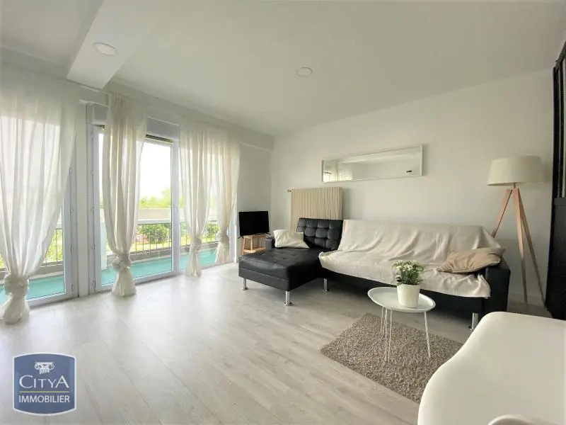 Photo 1 Appartement 1 pièce 29.7m²