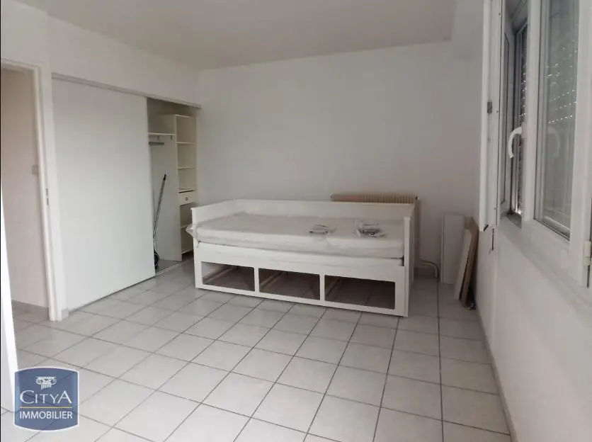 Photo 1 Appartement 1 pièce 27.24m²