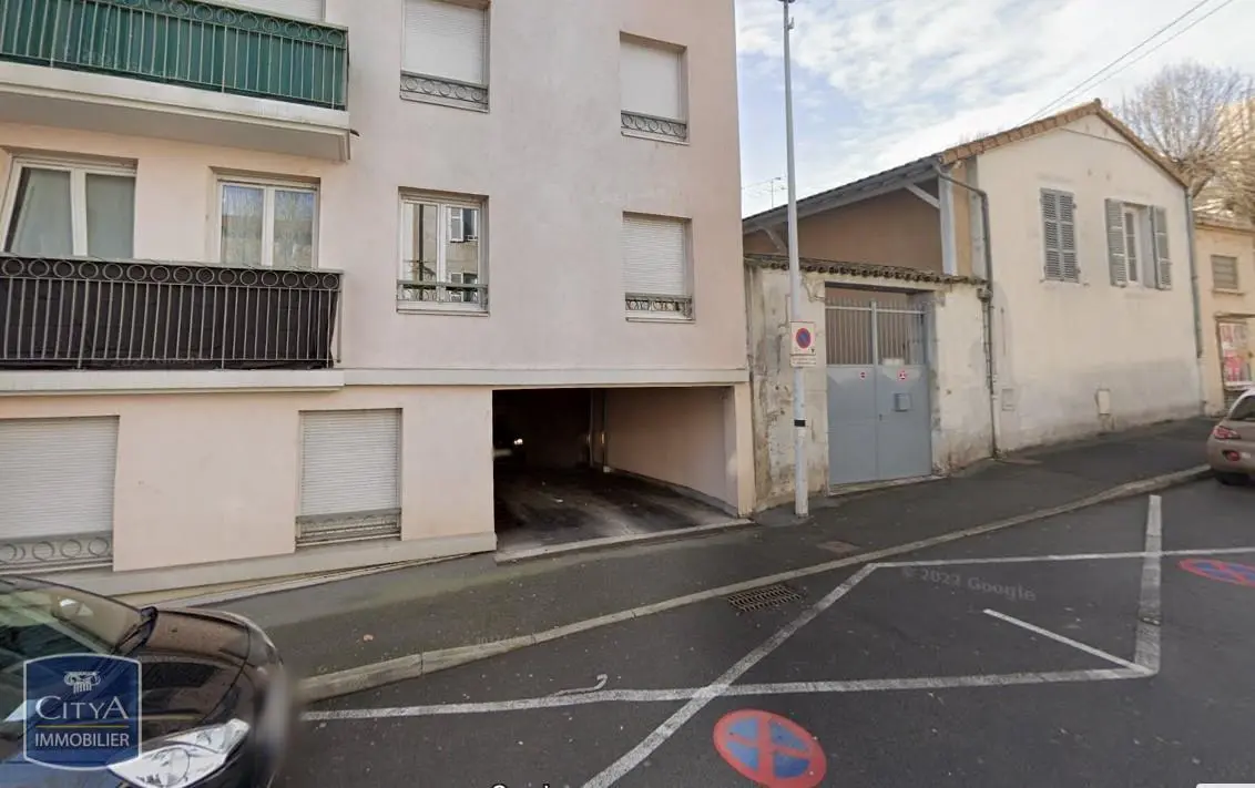 Photo 1 Parking