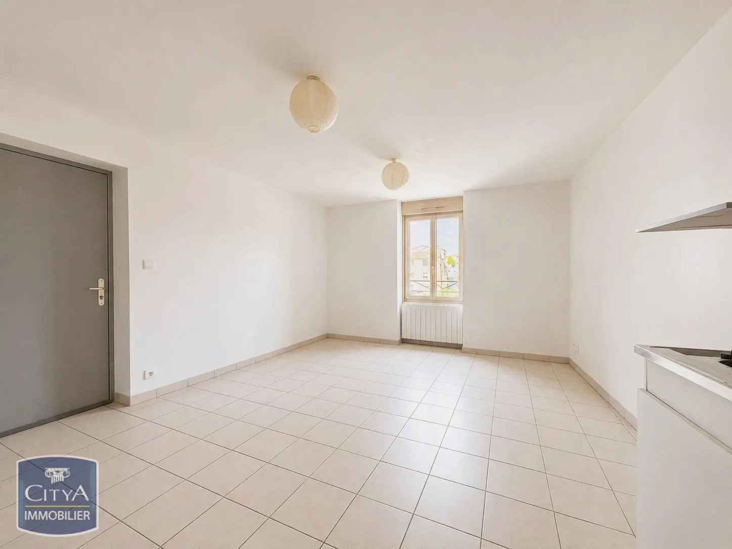 Photo 1 Appartement 1 pièce 23.36m²