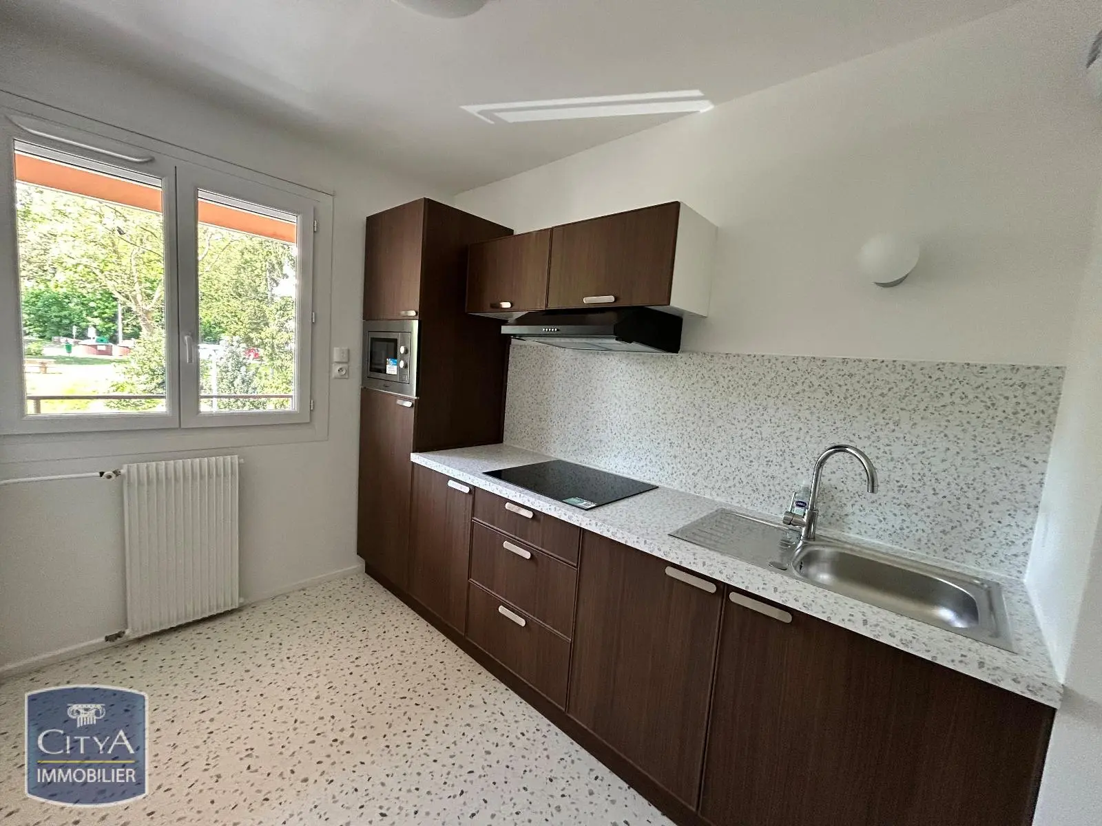 Photo 2 Appartement 1 pièce 34m²