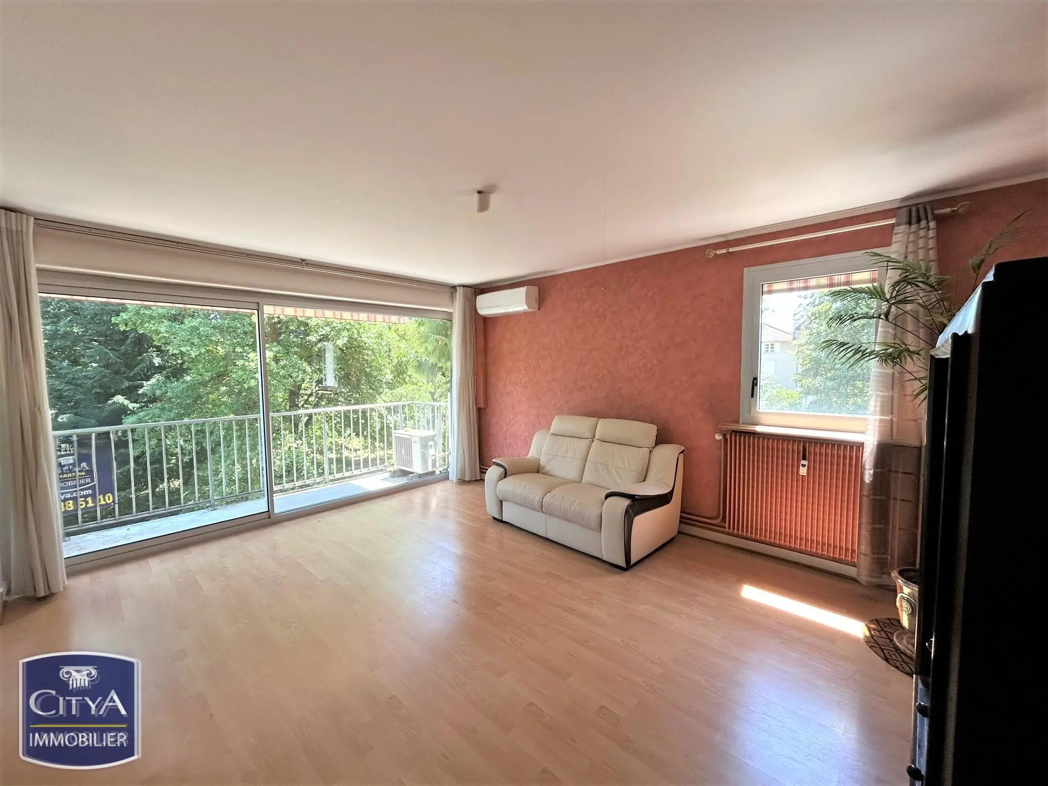 Photo 1 Appartement 5 pièces 102.05m²
