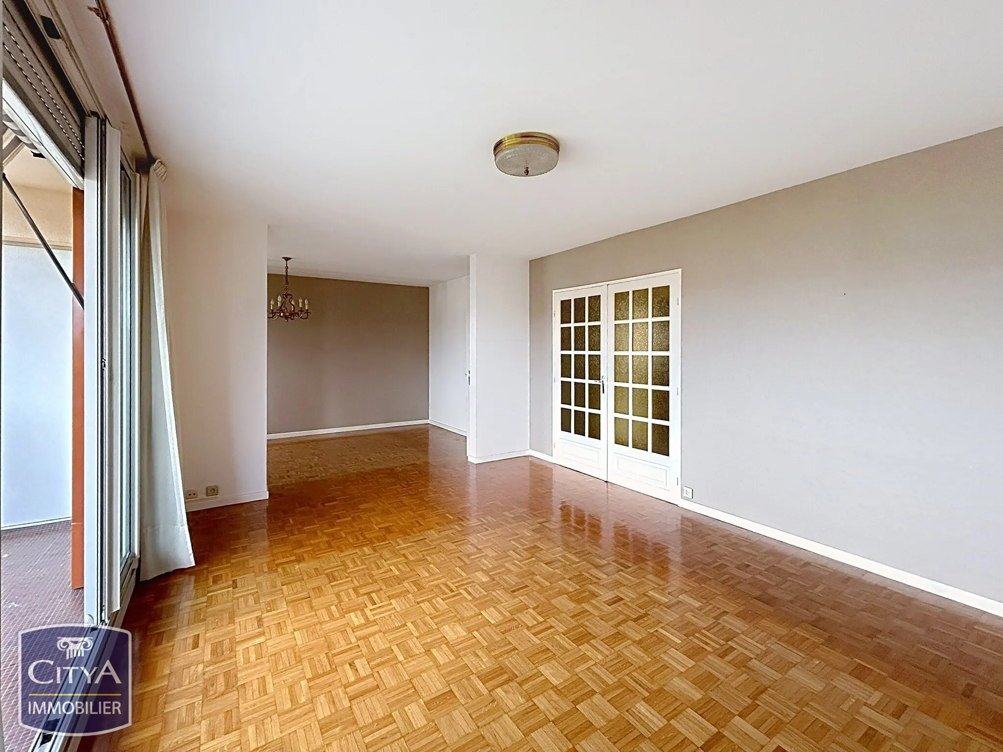 Photo 8 Appartement 5 pièces 107.43m²