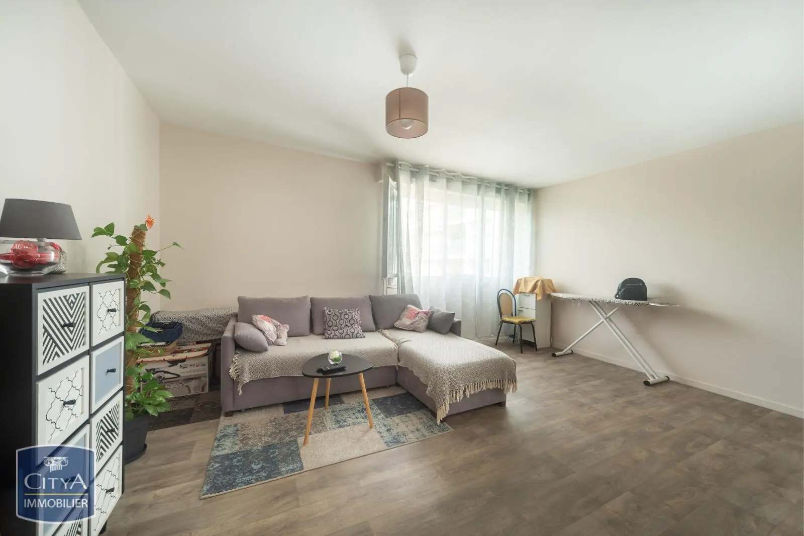 Photo 1 Appartement 1 pièce 32.67m²