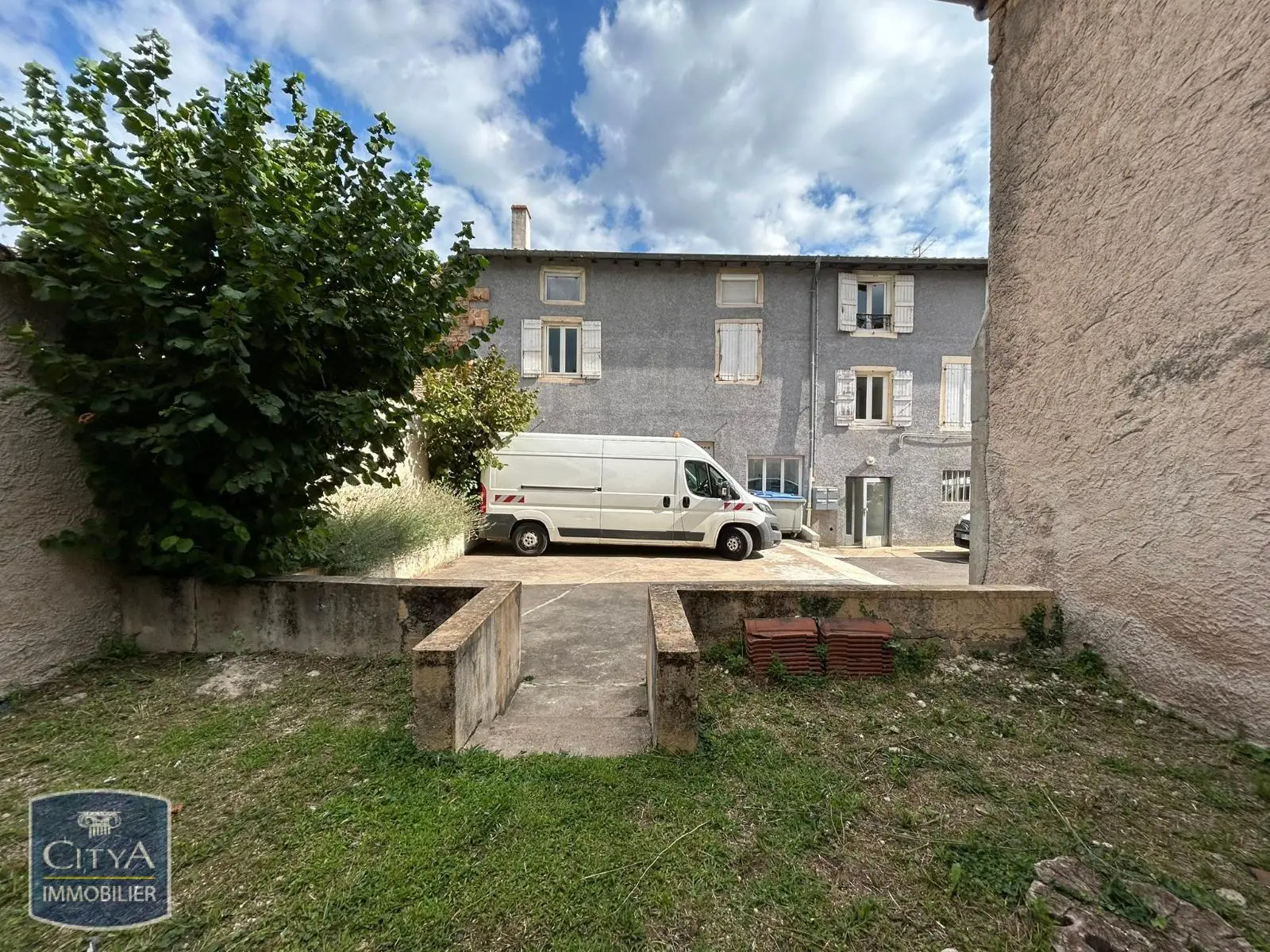 Photo 2 Local Commercial 224m²