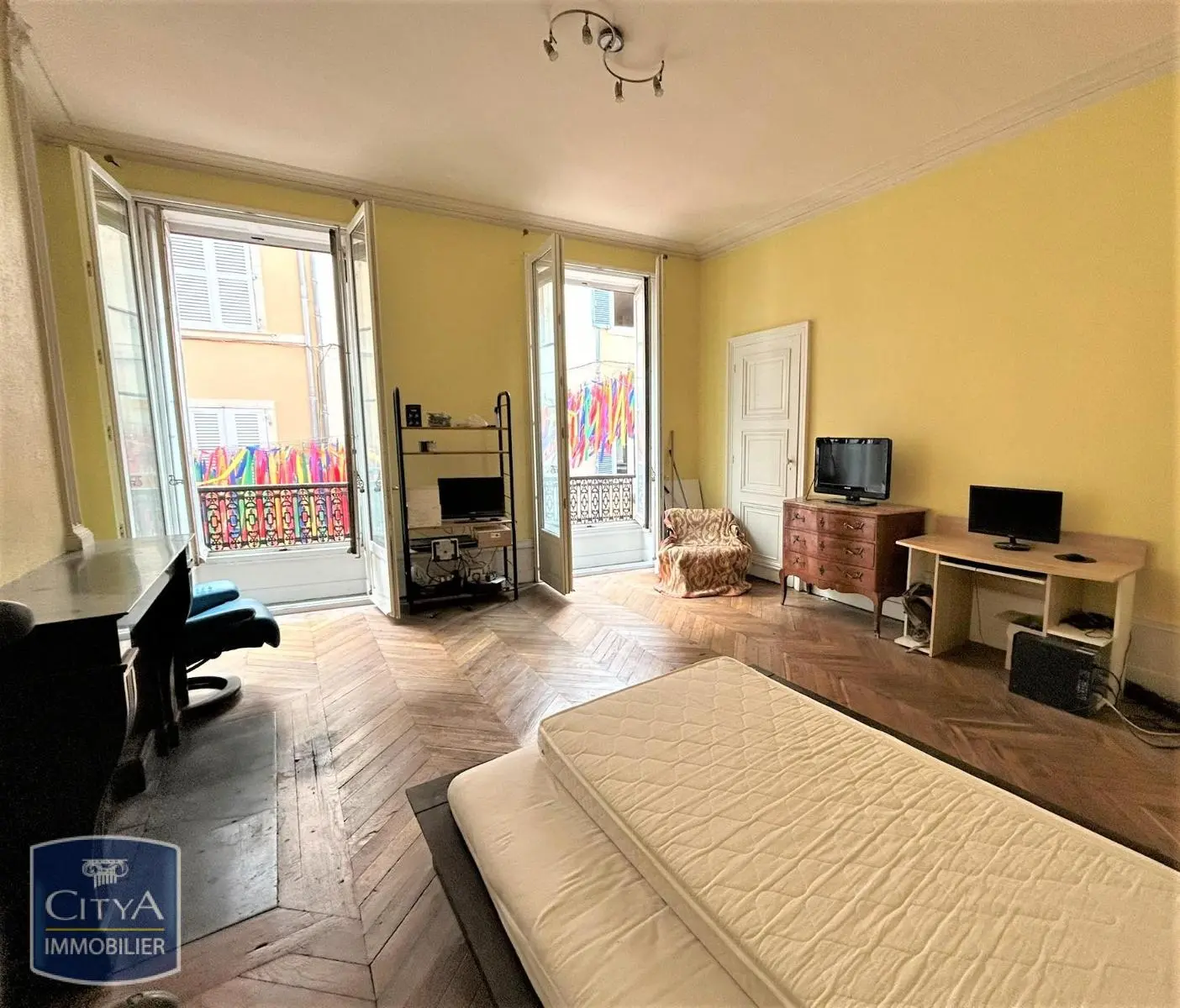 Photo 2 Appartement 4 pièces 154.21m²