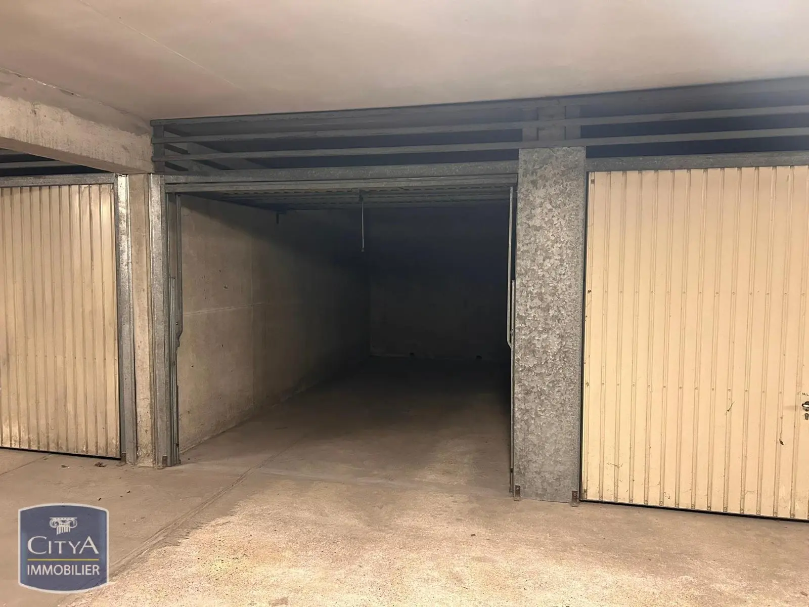 Photo 2 Parking 13m²