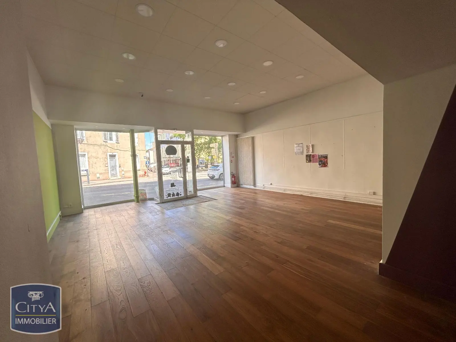 Photo 4 Local Commercial 83.61m²