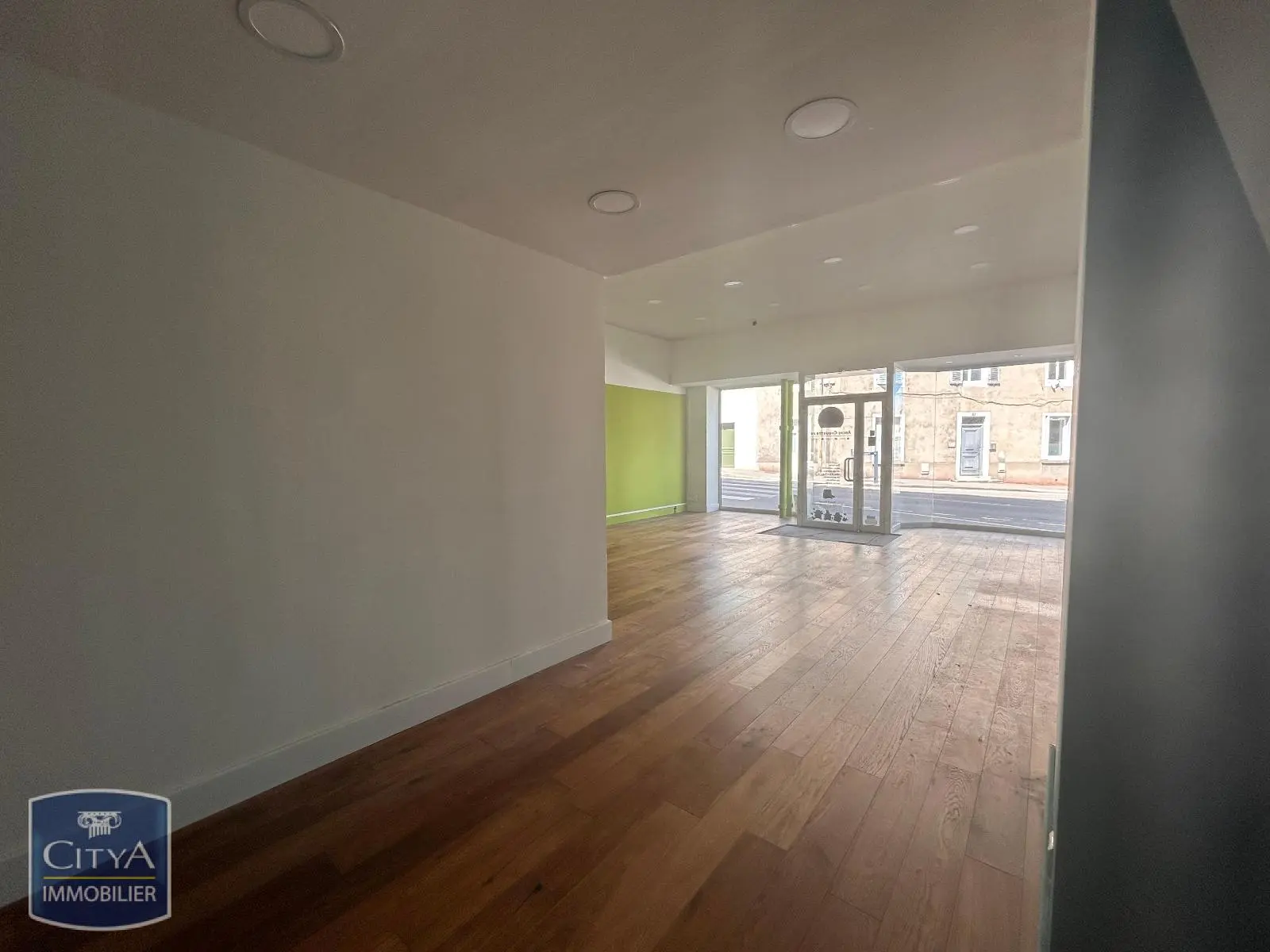 Photo 8 Local Commercial 83.61m²