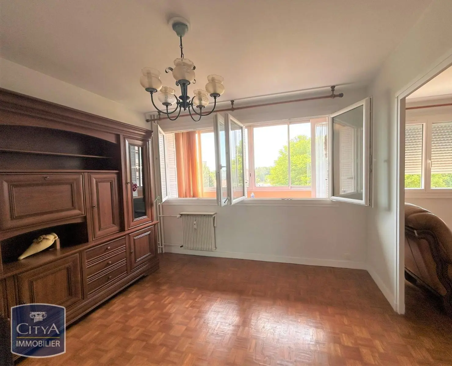 Photo 2 Appartement 4 pièces 74.97m²