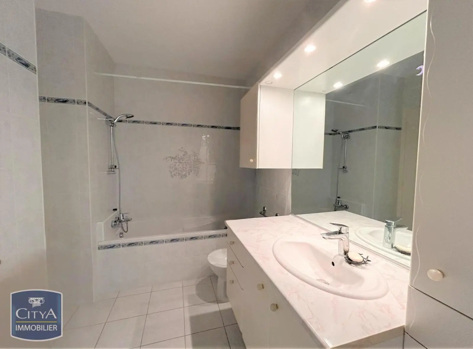 Photo 8 Appartement 5 pièces 102.05m²