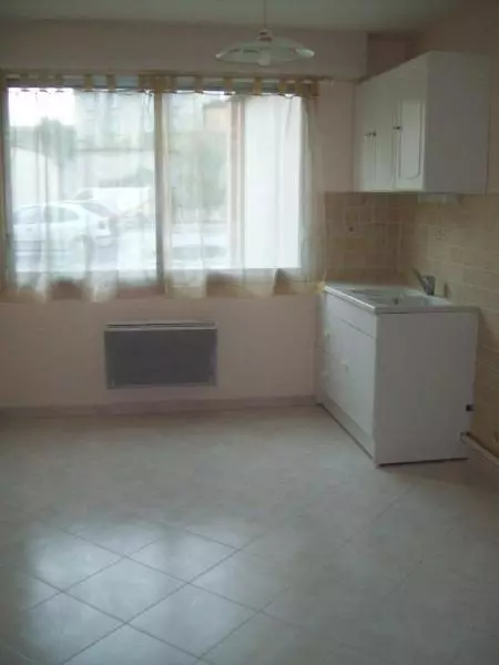 Illustration pour Appartement 1 pièce 43m² Photo Appartement 1 pièce 43m²