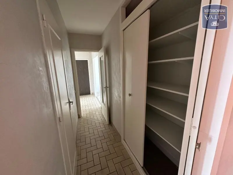 Photo 3 Appartement 5 pièces 87.69m²