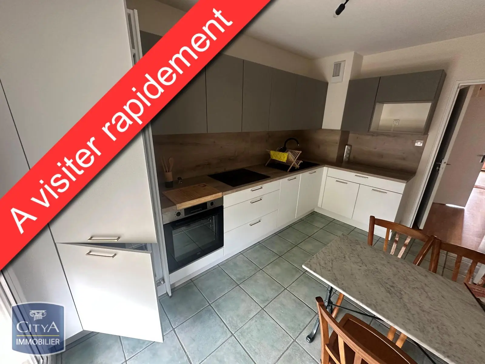 Photo 1 Appartement 4 pièces 99.71m²