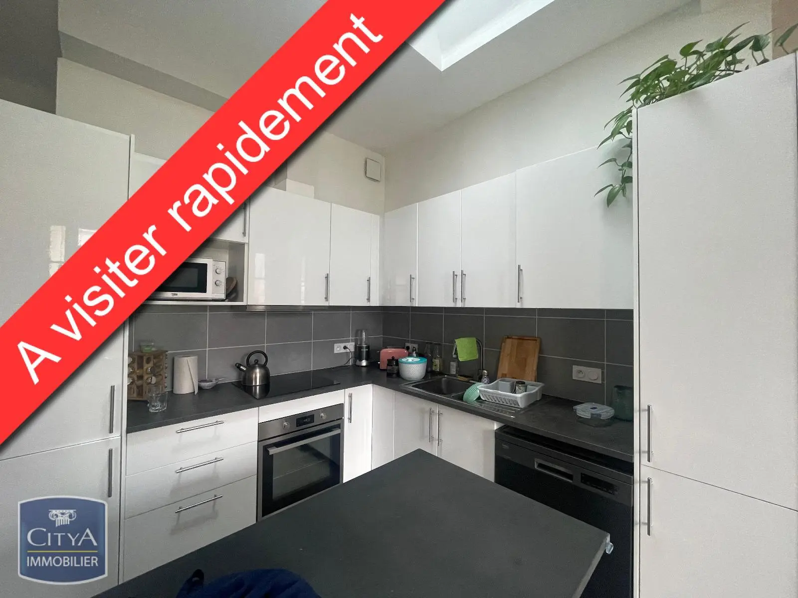 Photo 1 Appartement 6 pièces 135.21m²