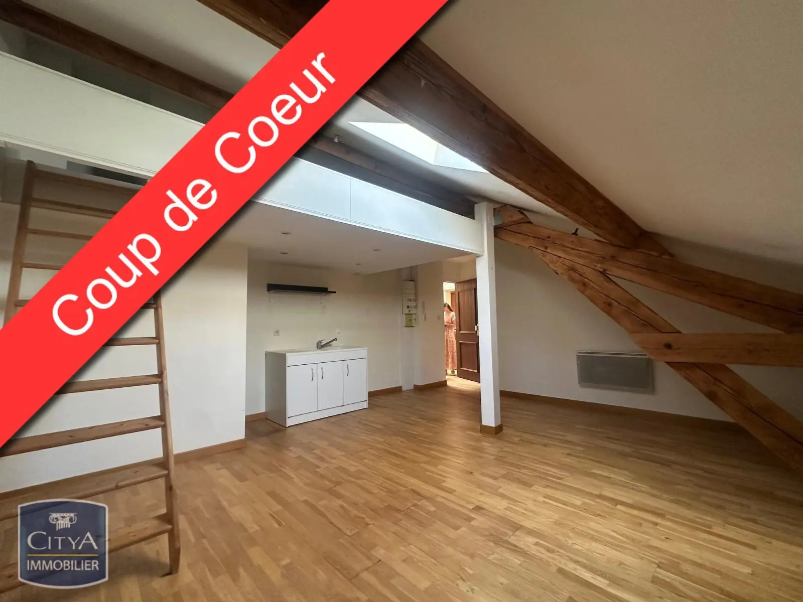 Photo 1 Appartement 1 pièce 22.98m²