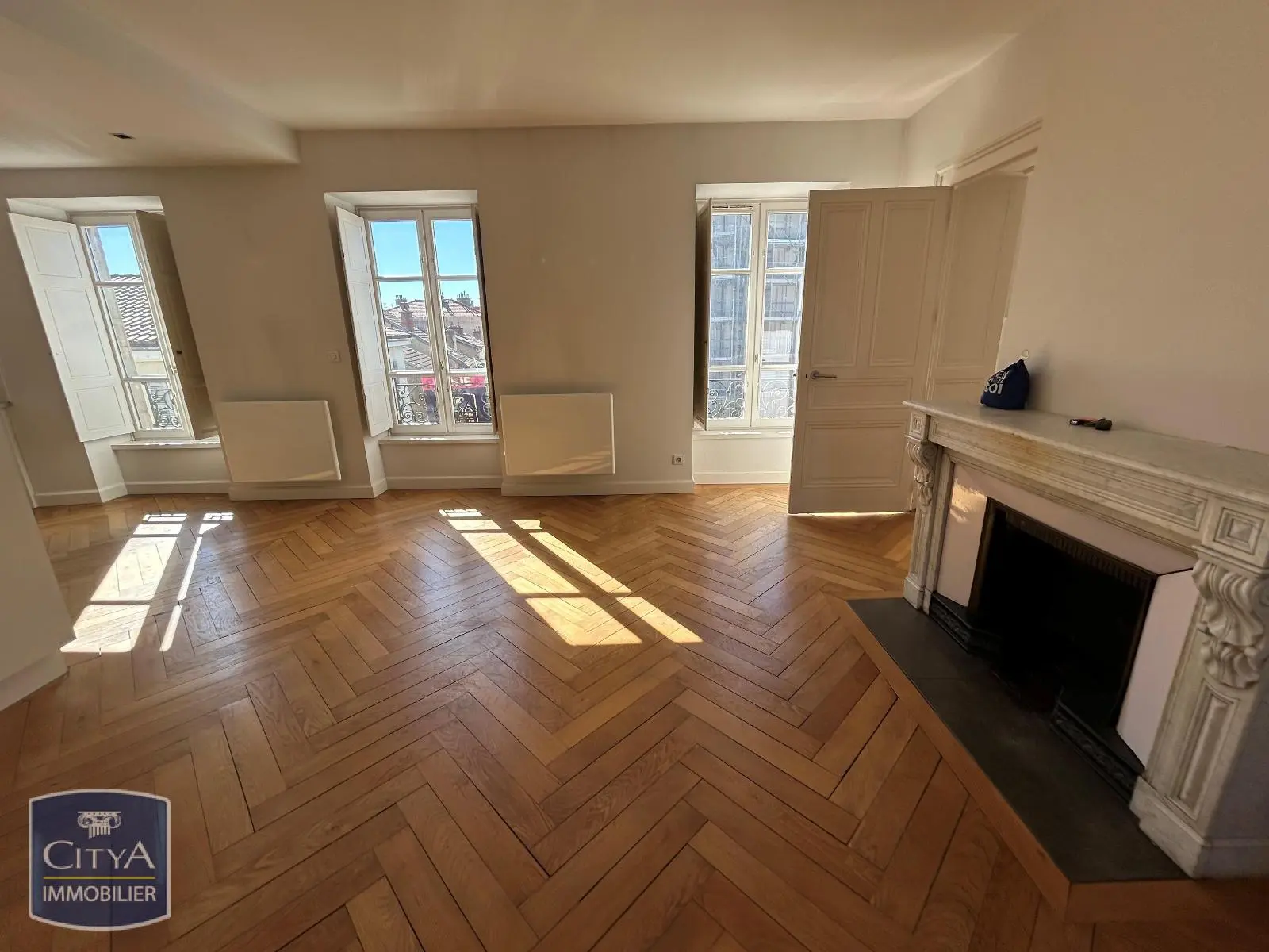 Photo 2 Appartement 4 pièces 102m²