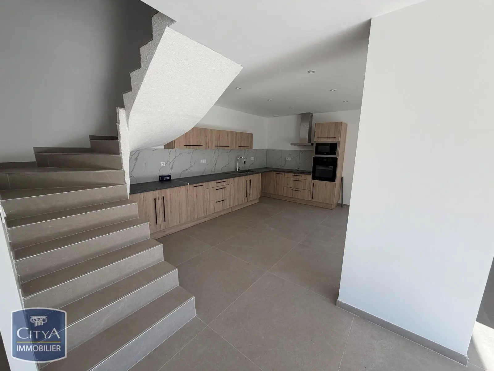 Photo 2 Maison 4 pièces 108.33m²