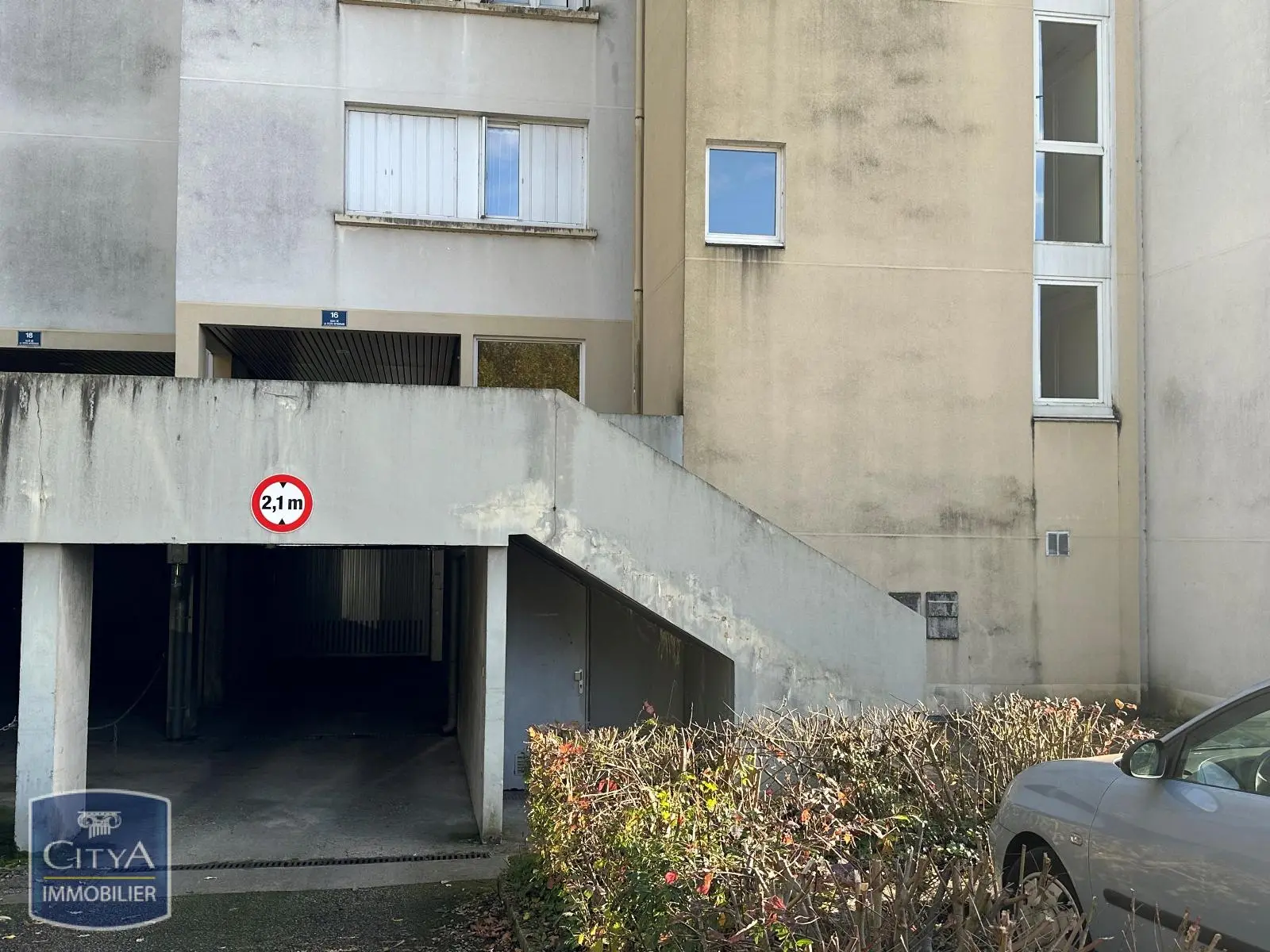 Photo 1 Parking 15m²