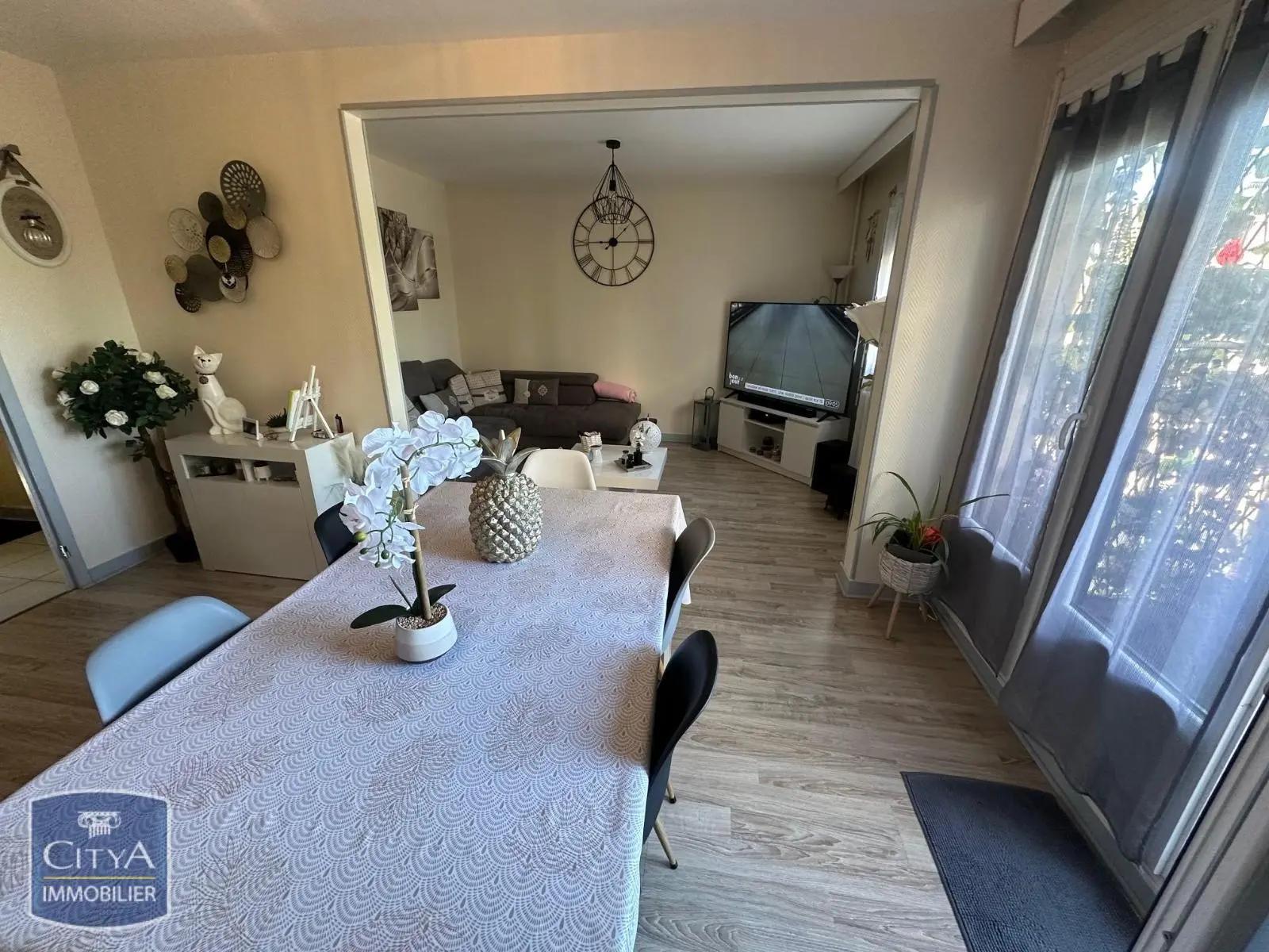 Photo 2 Appartement 5 pièces 87.65m²