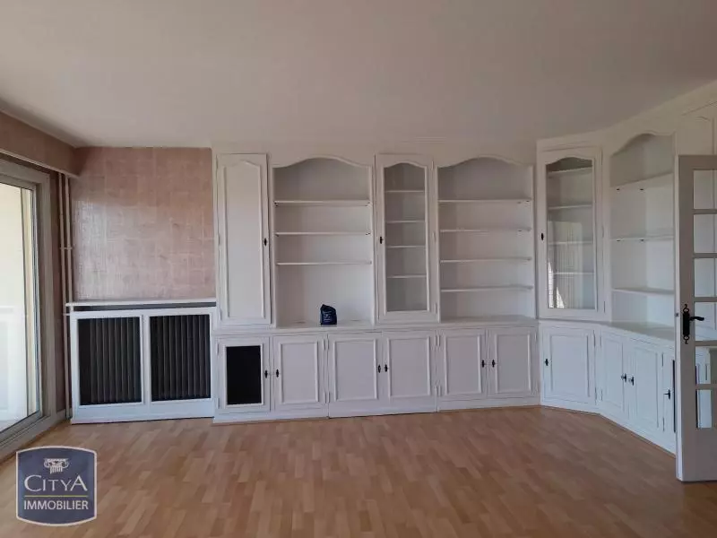 Illustration pour Appartement 5 pièces 108.5m² Photo Appartement 5 pièces 108.5m²