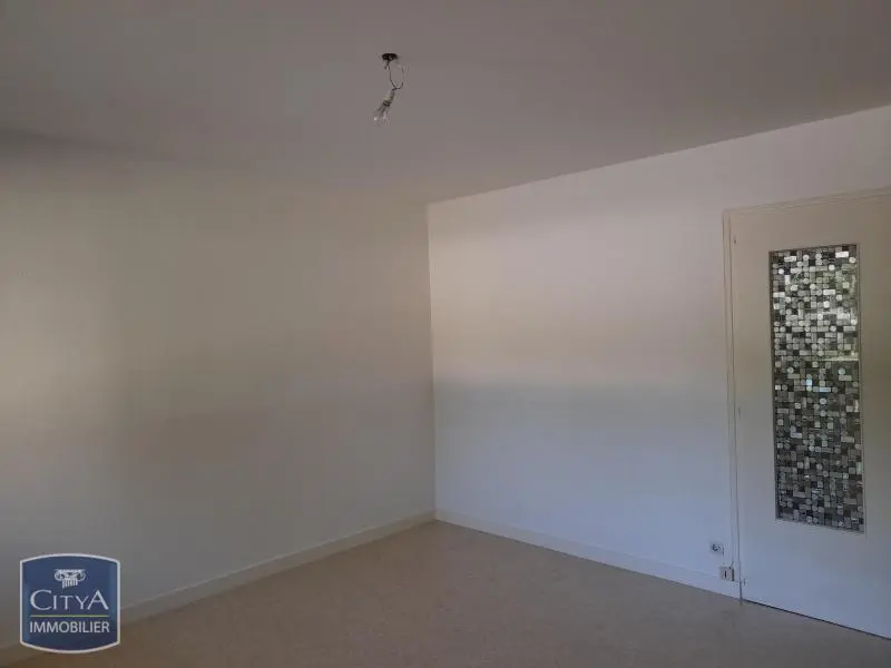 Photo 2 Appartement 1 pièce 38.2m²